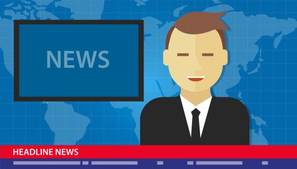 Работники коммунальных служб проводят расчистку от снега региональных и межмуниципальных автодорог